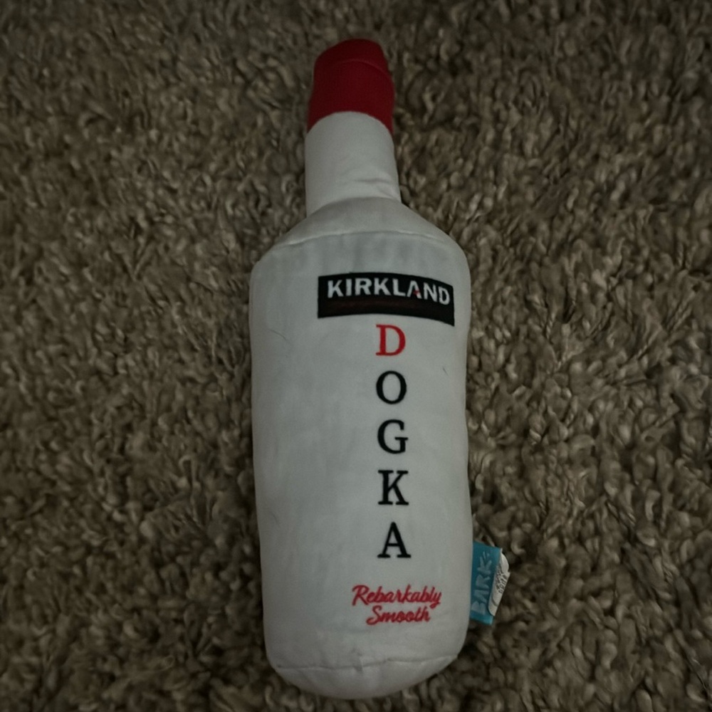 Barkbox Kirkland dogka toy